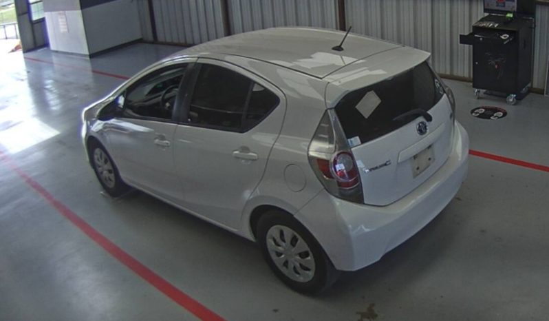 2013 Toyota Prius C FWD JTDKDTB37D1539057 full