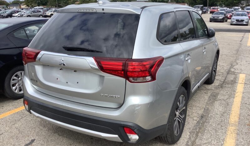 2018 Mitsubishi Outlander ES JA4AD2A3XJJ000722 full