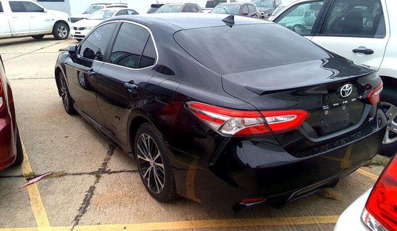 2019 Toyota Camry LE FWD 4T1B11HK3KU227451 full