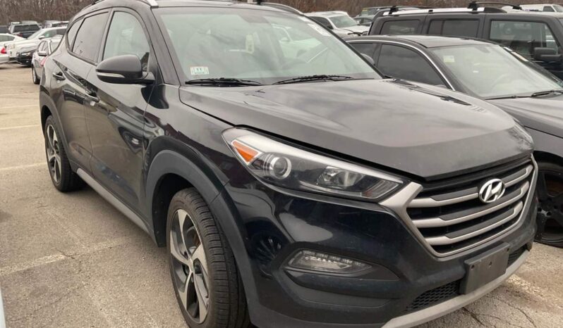 2017 Hyundai Tucson Sport AWD KM8J3CA23HU433941 full