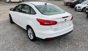 2015 Ford Focus SE FWD 1FADP3F24FL252757 full