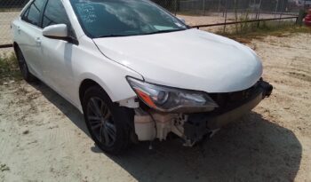 2015 Toyota Camry SE FWD 4T1BF1FK0FU494864 full