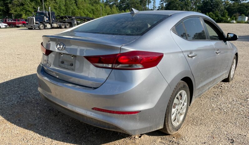 2017 Hyundai Elantra SE FWD 5NPD74LF6HH191877 full