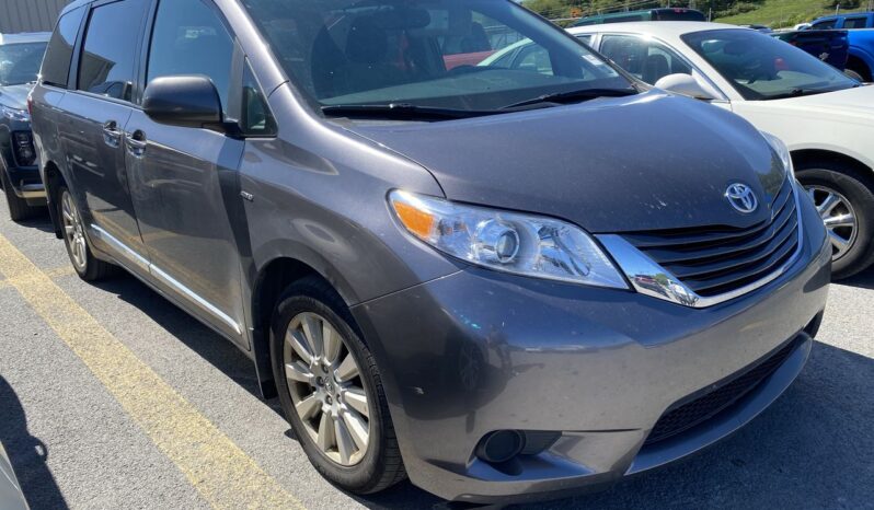 2017 Toyota Sienna LE AWD 5TDJZ3DC4HS147415 full