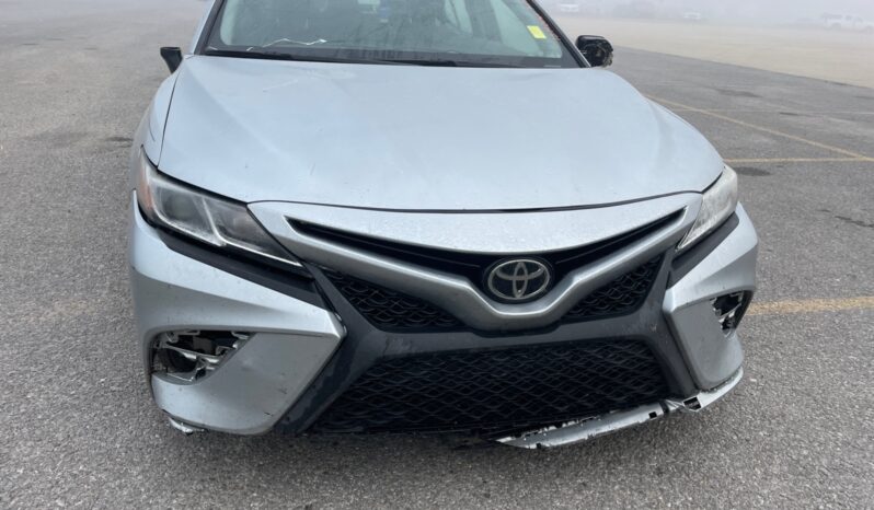 2018 Toyota Camry SE FWD 4T1B11HK7JU070604 full