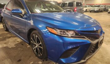 2018 Toyota Camry SE FWD 4D Sedan 2.5 4T1B11HK9JU047728 full