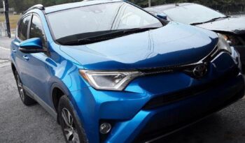 2017 Toyota RAV4 XLE FWD JTMWFREV4HJ710719 full