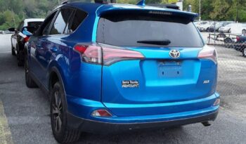 2017 Toyota RAV4 XLE FWD JTMWFREV4HJ710719 full