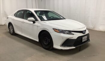 2022 Toyota Camry Hybrid LE 4T1C31AK9NU570178 full