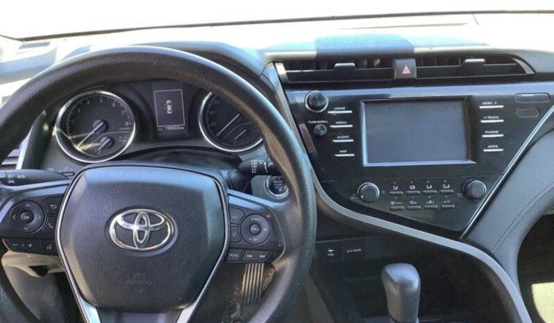 2019 Toyota Camry LE FWD 4T1B11HK3KU749772 full