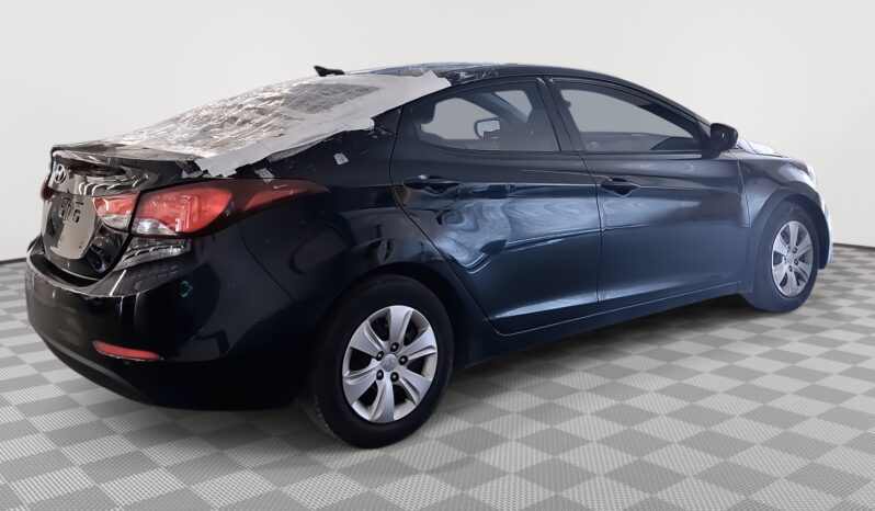 Hyundai Elantra SE FWD 5NPDH4AEXGH721404 full